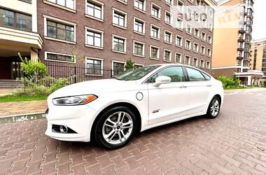 Ford Fusion  2015