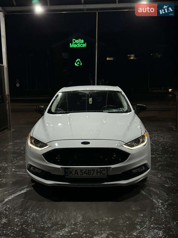 Ford Fusion 2017