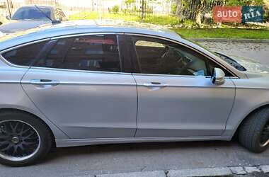 Ford Fusion  2015