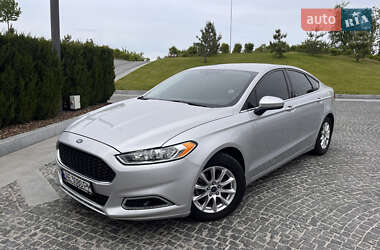 Ford Fusion  2015