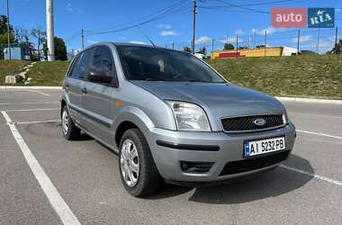 Ford Fusion  2005