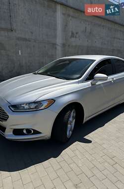 Ford Fusion  2014