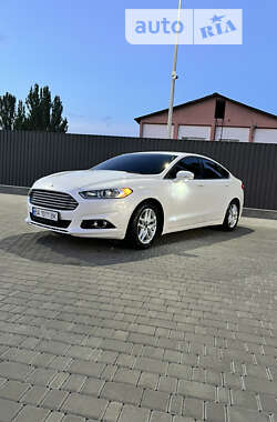 Ford Fusion  2013