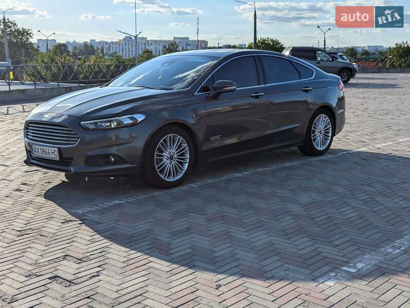Седан Ford Fusion 2014 в Харькове