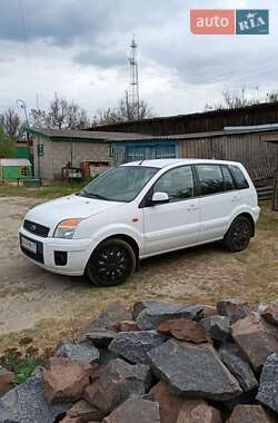 Ford Fusion  2011