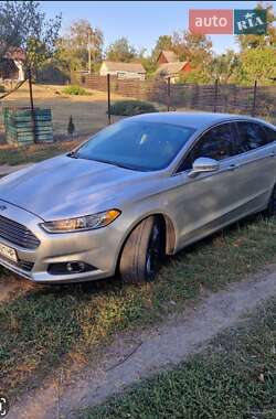 Ford Fusion  2016