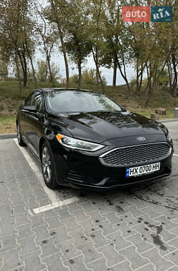 Ford Fusion  2020