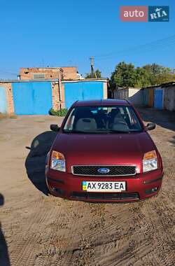 Ford Fusion  2003