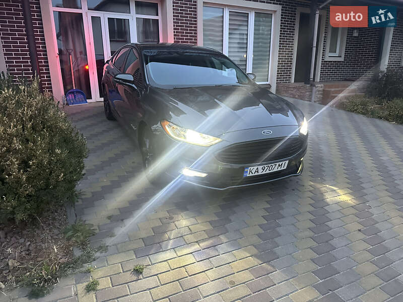 Седан Ford Fusion 2018 в Киеве