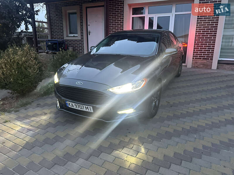 Седан Ford Fusion 2018 в Киеве