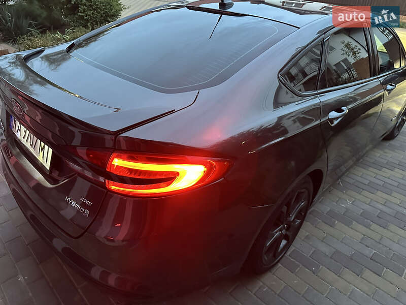 Седан Ford Fusion 2018 в Киеве