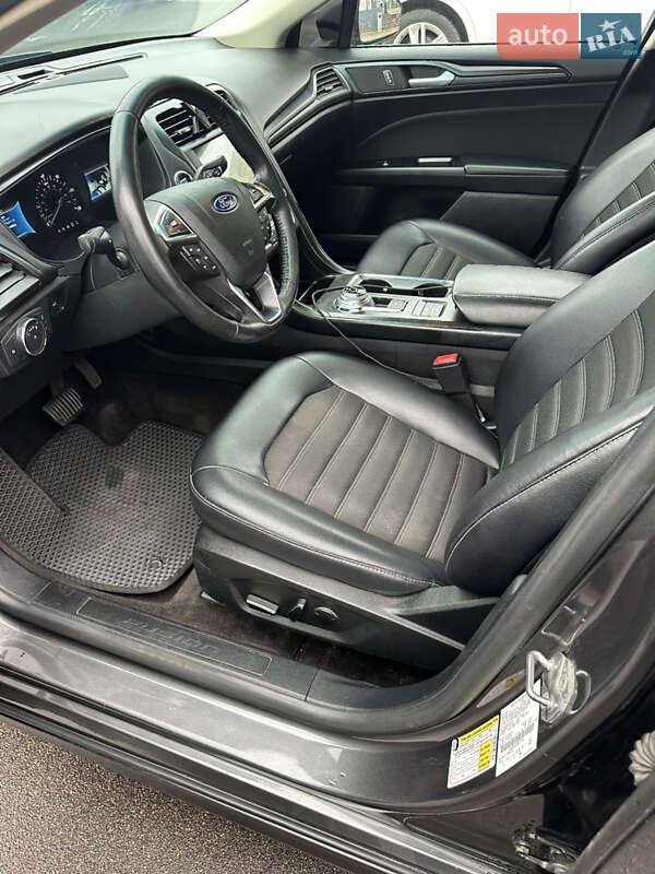 Седан Ford Fusion 2018 в Киеве