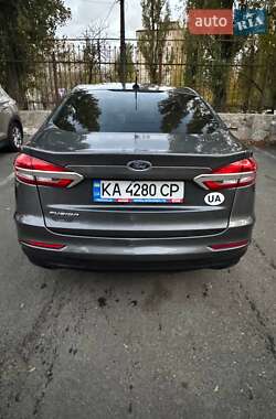 Ford Fusion  2019