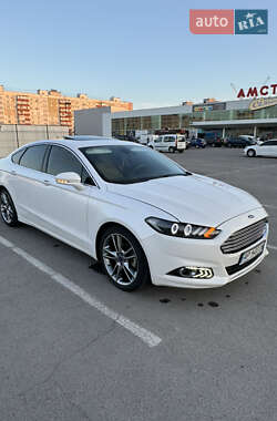 Ford Fusion  2015