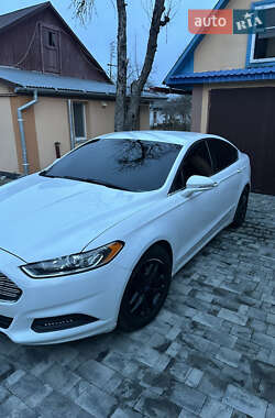 Ford Fusion  2013