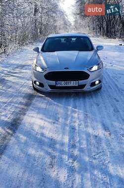 Ford Fusion  2013