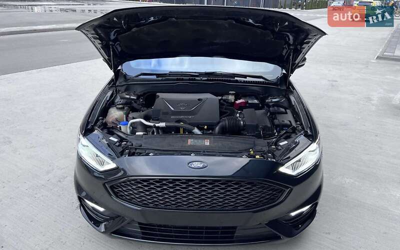Седан Ford Fusion 2016 в Киеве