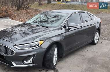 Ford Fusion 2018
