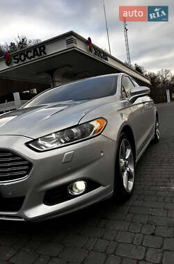 Ford Fusion  2012