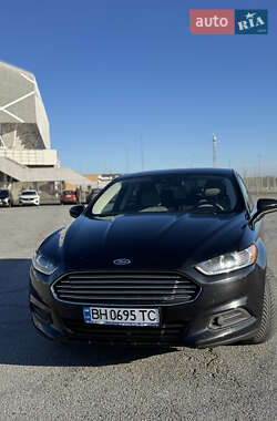 Ford Fusion 2016