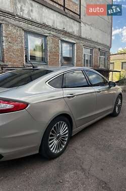 Ford Fusion  2015