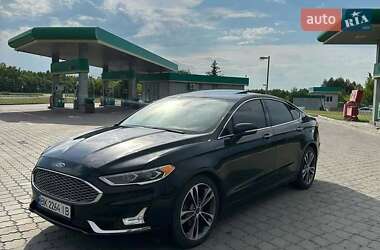 Ford Fusion  2019