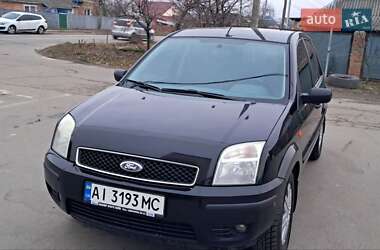 Ford Fusion  2004