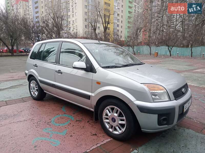Хэтчбек Ford Fusion 2007 в Киеве