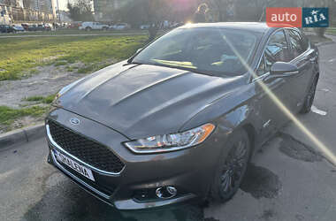 Ford Fusion  2015