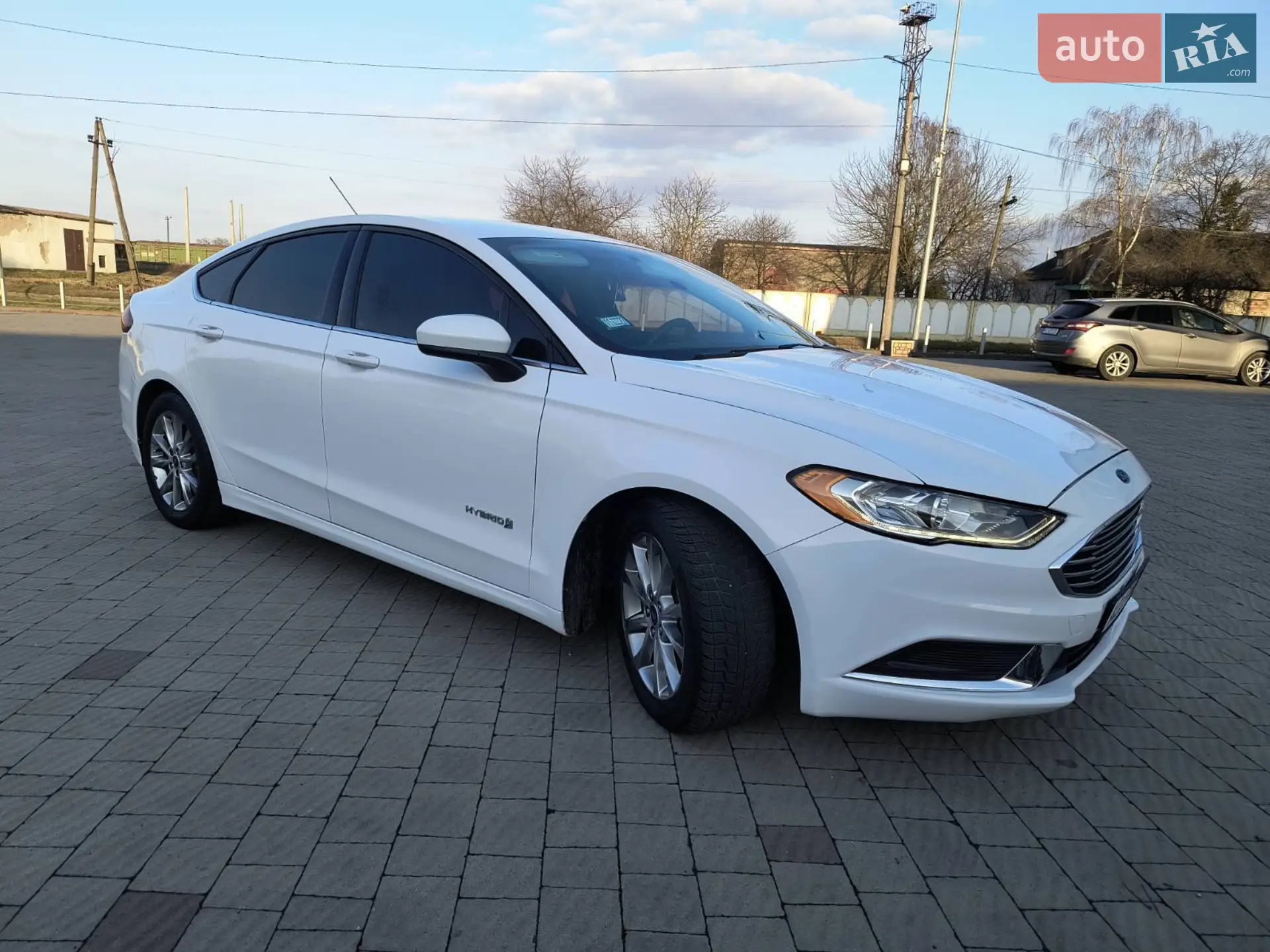 Ford Fusion 2017 VIN 3FA6P0LUXHR380910 фото оголошення 7 з 10