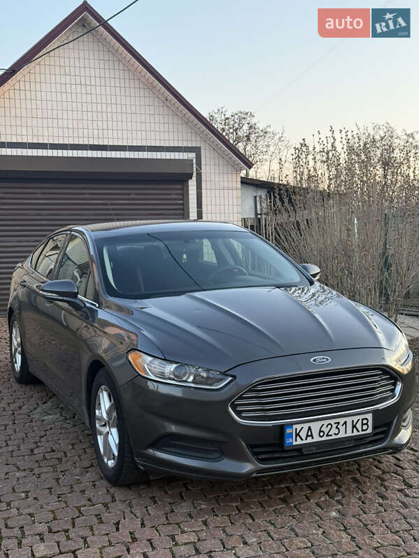 Седан Ford Fusion 2015 в Киеве