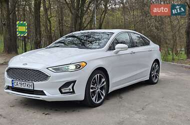 Ford Fusion 2019