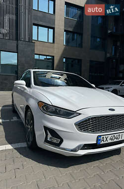 Ford Fusion  2020