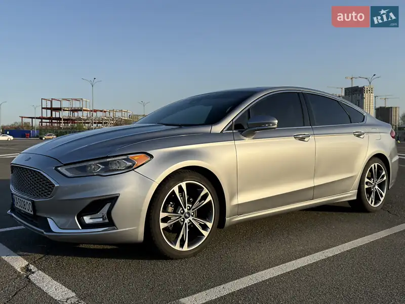 Ford Fusion 2020