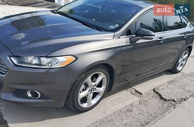 Ford Fusion  2015
