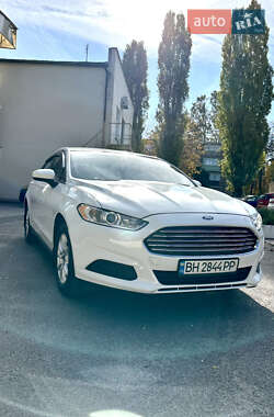 Ford Fusion  2015