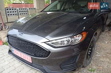 Ford Fusion  2020