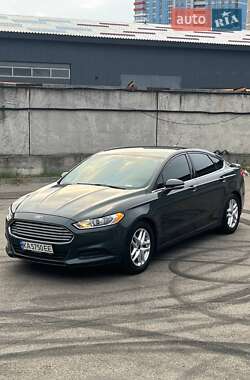 Ford Fusion 2015