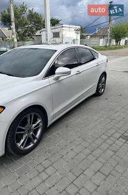 Ford Fusion  2012