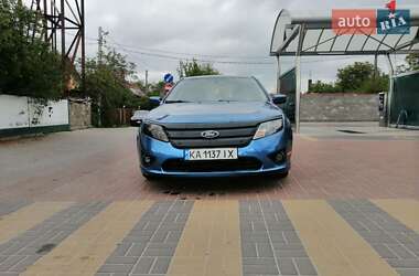 Ford Fusion  2010