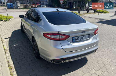Ford Fusion  2013