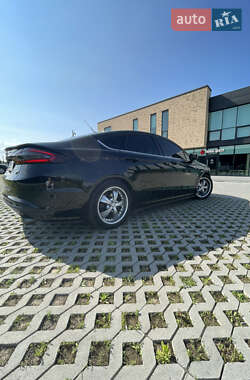 Ford Fusion  2015