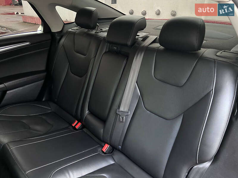Седан Ford Fusion 2014 в Ирпене