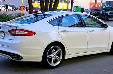 Ford Fusion  2015