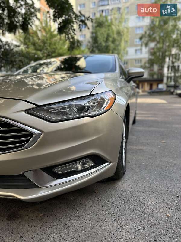 Седан Ford Fusion 2017 в Львові