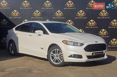 Ford Fusion  2016