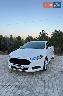 Ford Fusion  2015