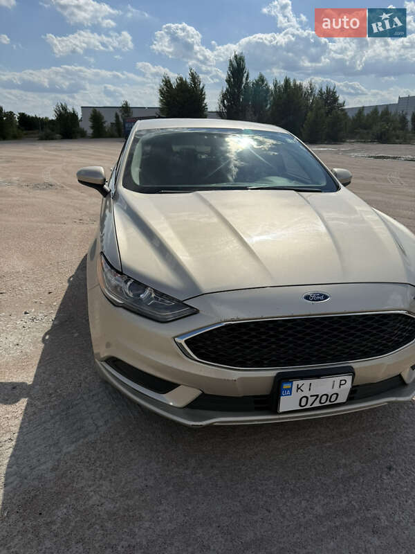 Легкові Ford Fusion
