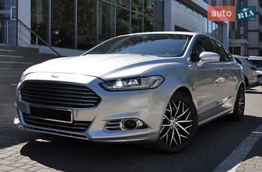 Ford Fusion  2013