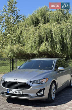 Ford Fusion  2020